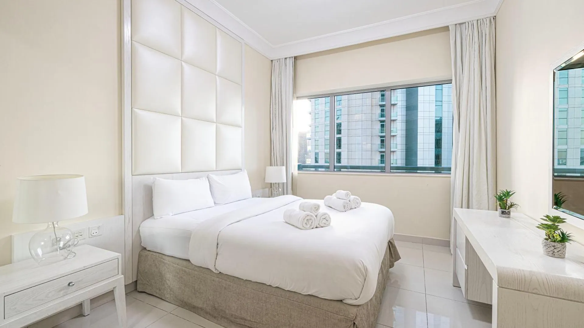Damac Maison Mall Street 3 Bedroom Burj Khalifa View With Gym And Pool 1 Minute Walk To Dubai Mall Apartment