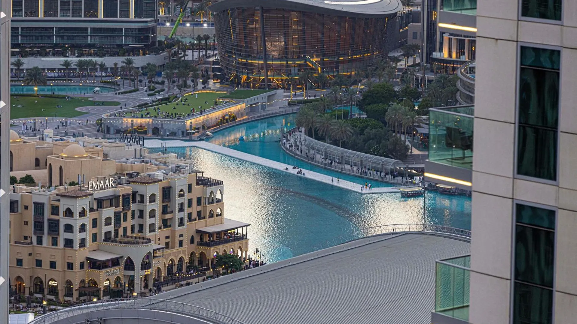 Damac Maison Mall Street 3 Bedroom Burj Khalifa View With Gym And Pool 1 Minute Walk To Dubai Mall Apartment