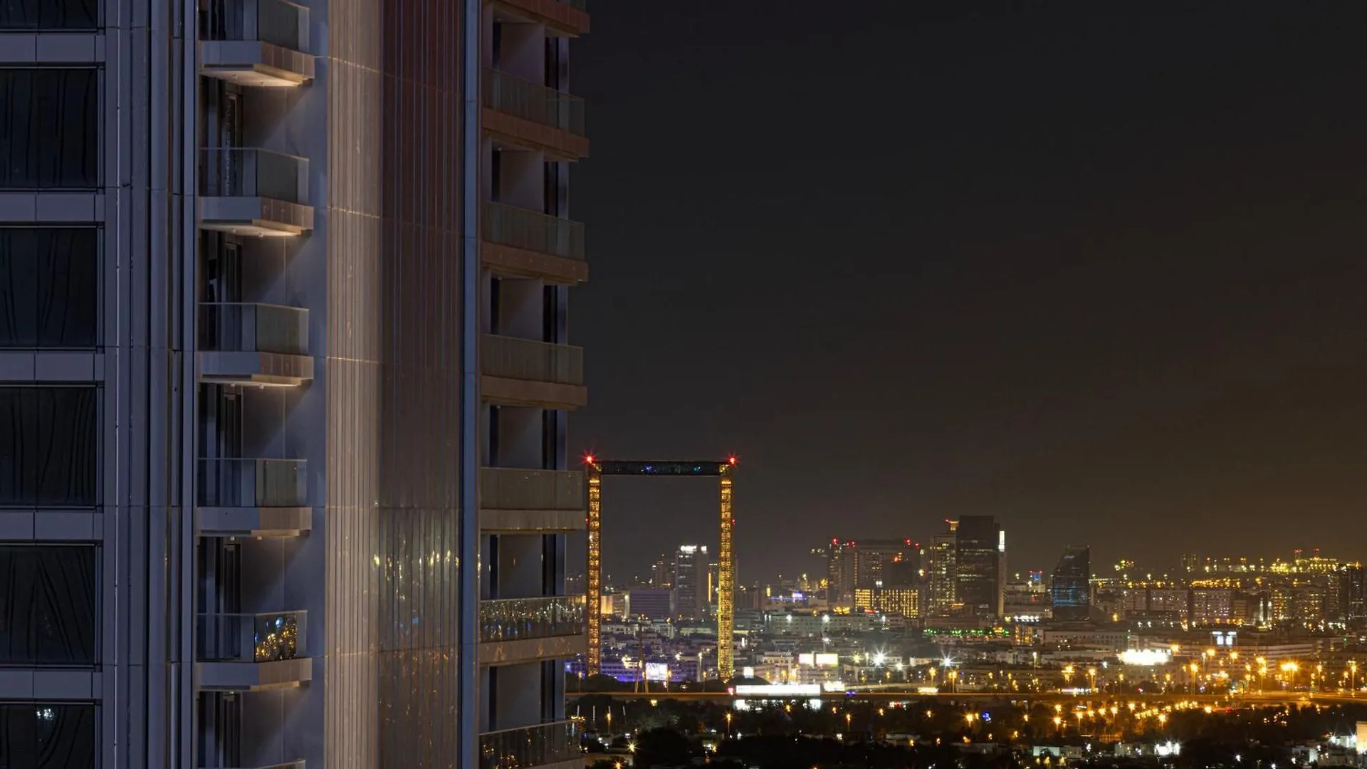 Damac Maison Mall Street 3 Bedroom Burj Khalifa View With Gym And Pool 1 Minute Walk To Dubai Mall Apartment