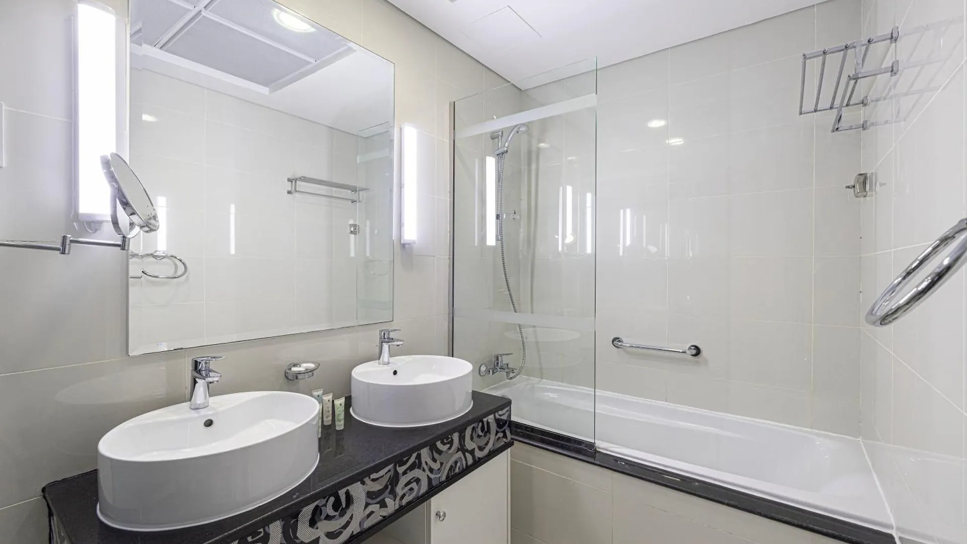 Damac Maison Mall Street 3 Bedroom Burj Khalifa View With Gym And Pool 1 Minute Walk To Dubai Mall 0*,