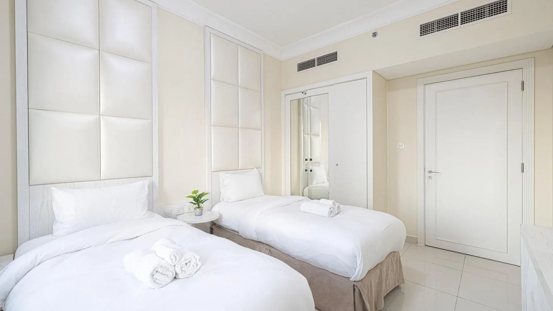 Apartment Damac Maison Mall Street 3 Bedroom Burj Khalifa View With Gym And Pool 1 Minute Walk To Dubai Mall