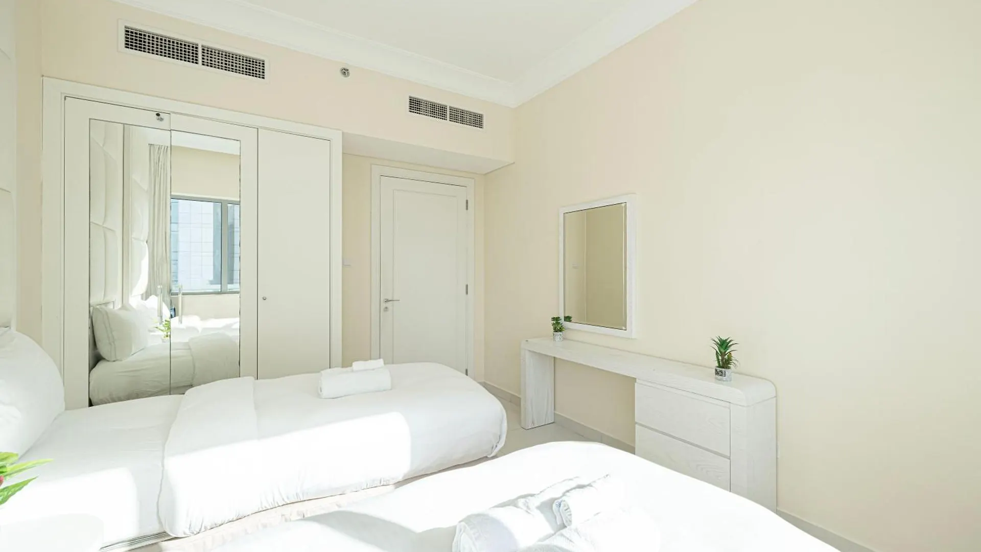Apartment Damac Maison Mall Street 3 Bedroom Burj Khalifa View With Gym And Pool 1 Minute Walk To Dubai Mall
